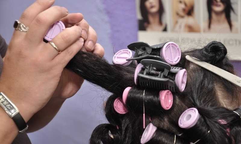 Как правильно накручивать бигуди на длинные волосы: завивка крупных локонов на термо и мягкие папильотки, на какие лучше накрутить на ночь?