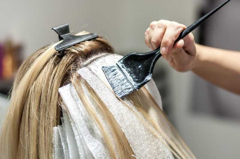 Как правильно красить волосы в парикмахерской