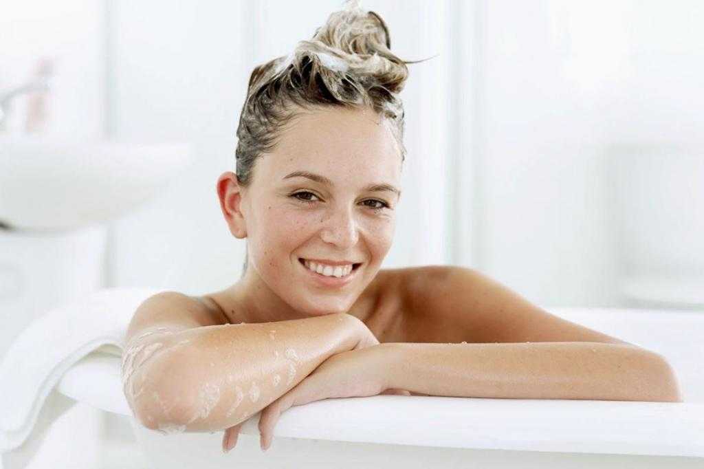 Как правильно мыть голову шампунем? этапы и тонкости мытья