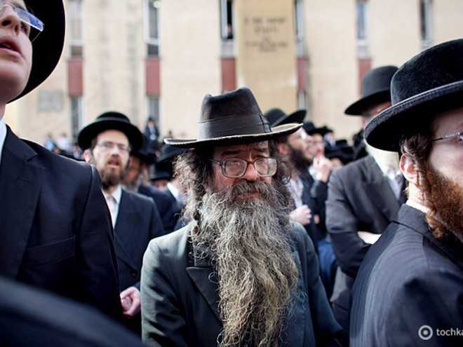 Почему евреи не бреются лезвием