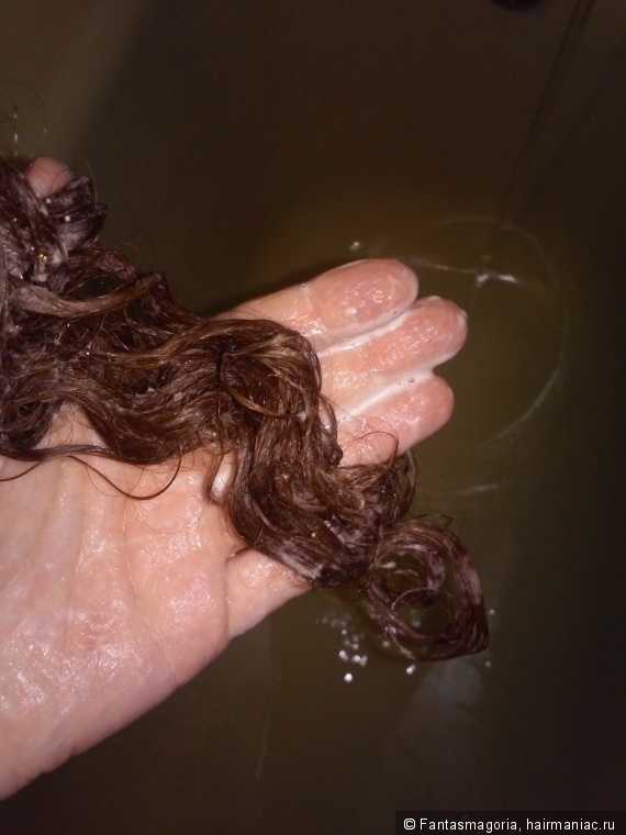 Уход за кудрявыми волосами: топ-13 средств в домашних условиях