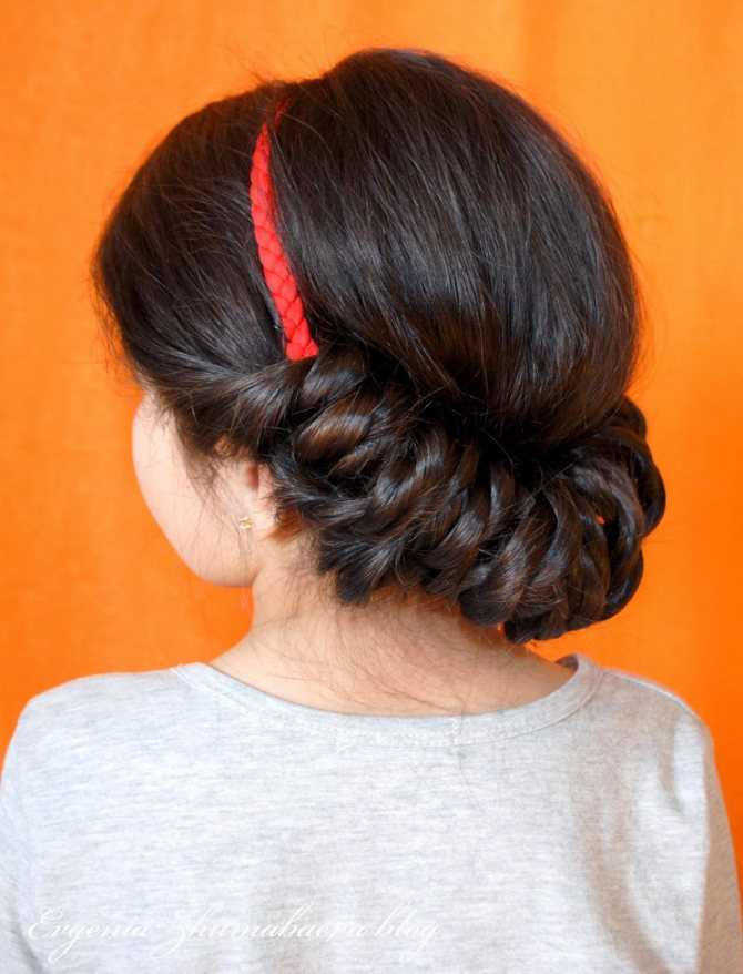 Прически с повязкой на голове: как сделать в греческом стиле на длинные, средние волосы, как делать своими руками, как называется