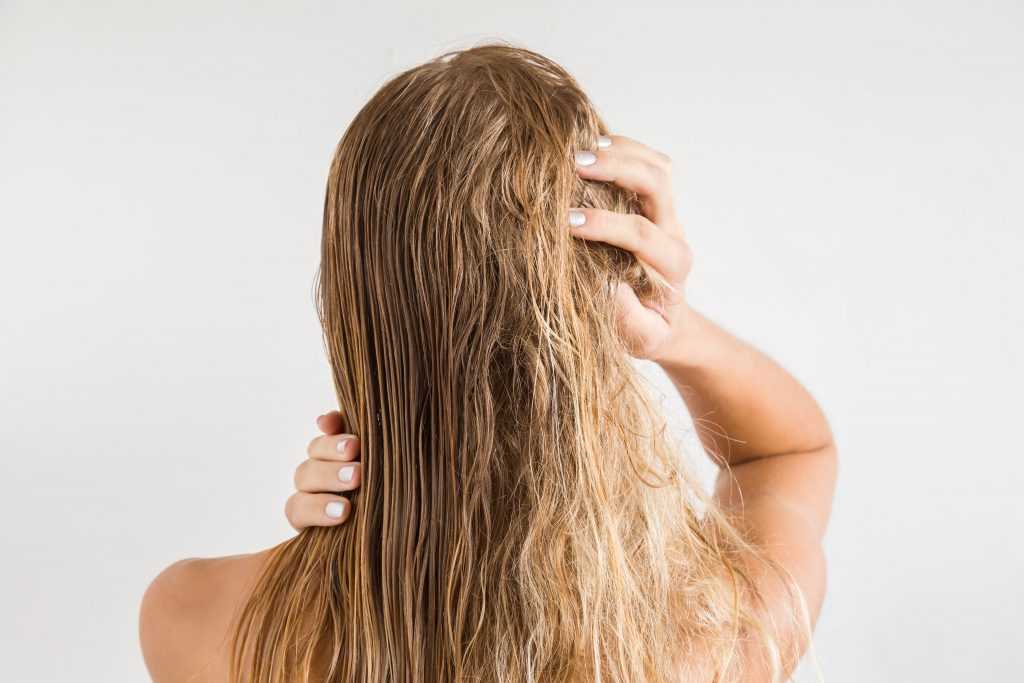 Ополаскивание волос луковой шелухой: как делать и для чего это нужно, можно ли использовать для придания оттенка, а также фото до и после процедуры
