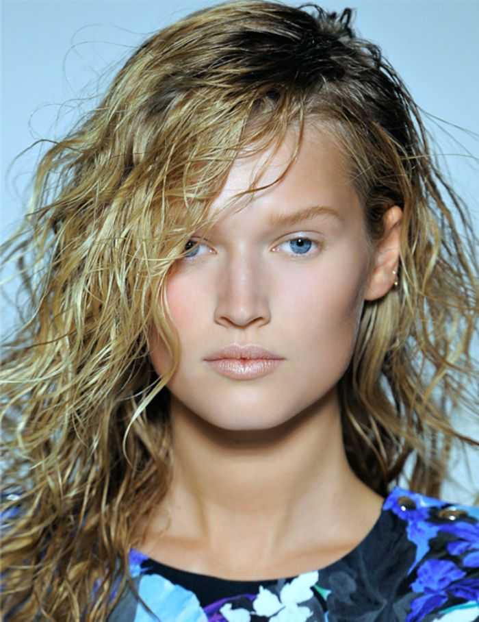 Гель с эффектом мокрых волос: 5 секретов влажных укладок