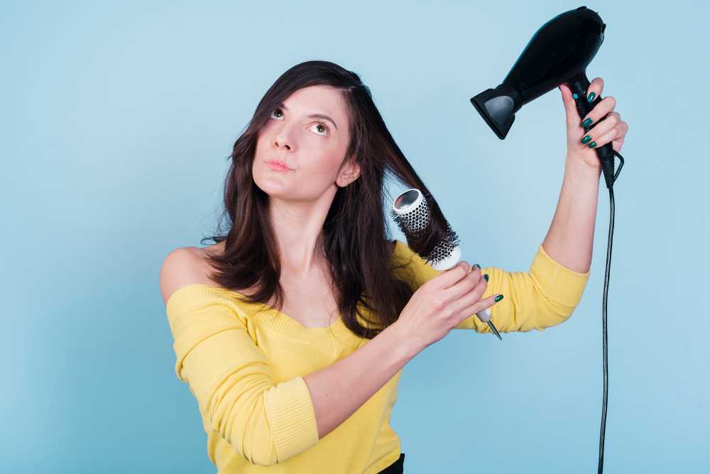 Как правильно сушить волосы феном — hehair.ru