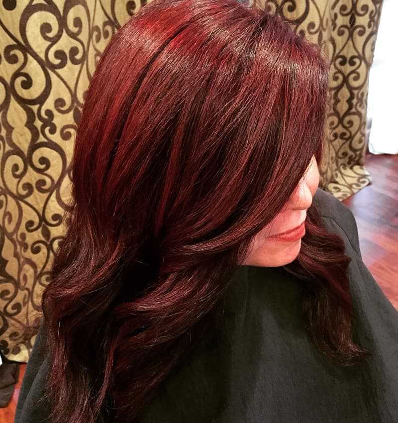 Красный цвет волос - одно из самых ярких и смелых решений Он представлен несколькими красивыми оттенками Узнайте, какой оттенок подходит вам