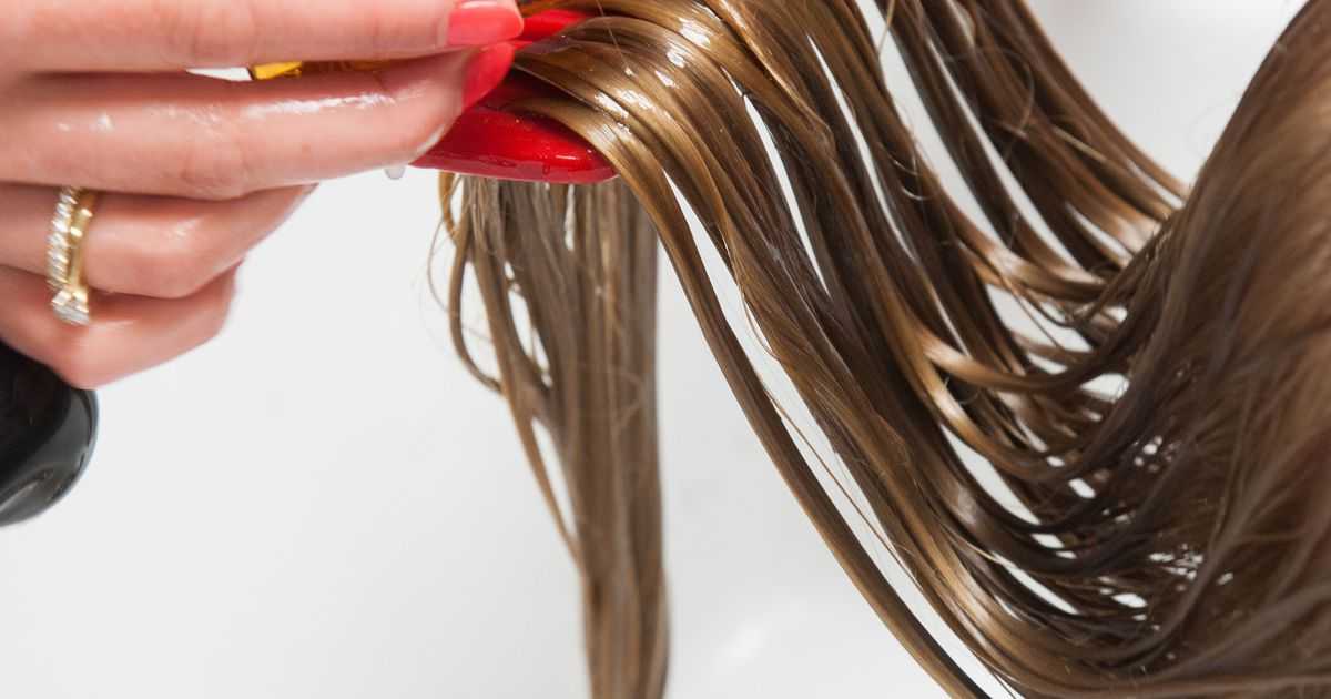Электризация волос: как бороться со статическим напряжением - beauty hub