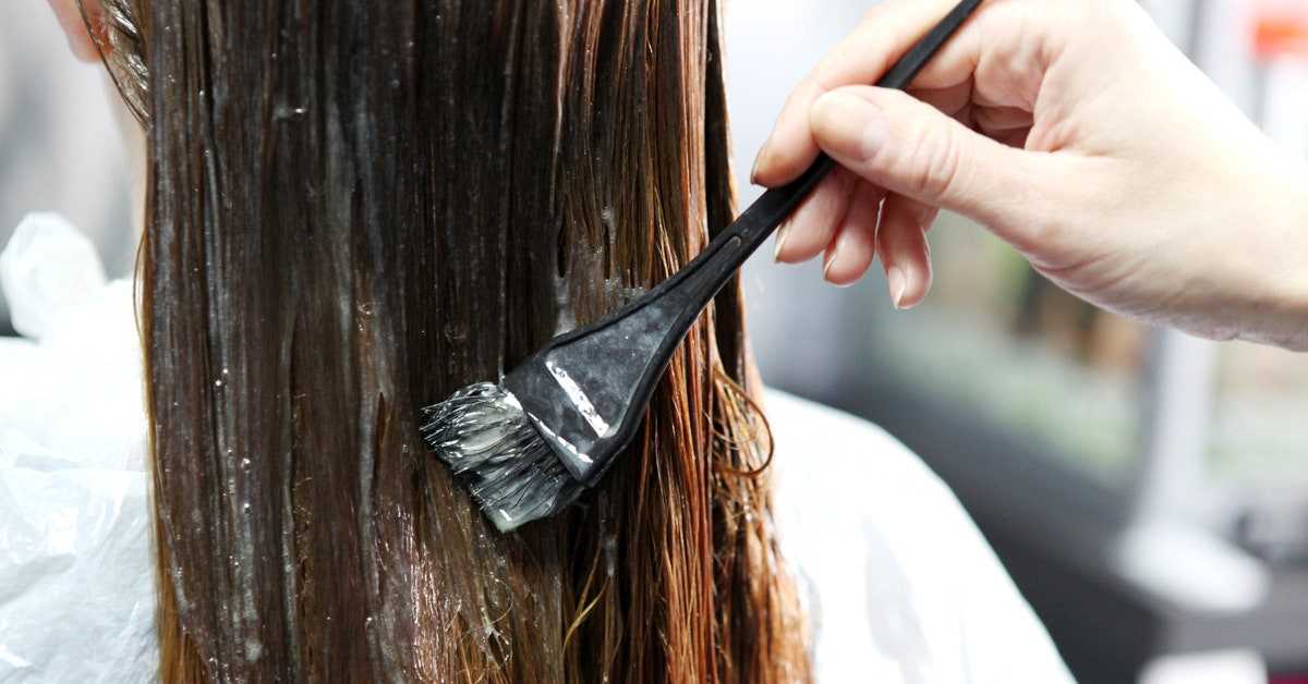 Узнайте, как правильно покрасить волосы в домашних условиях Способы окрашивания волос и правила выбора краски Особенности самостоятельной покраски темных и светлых волос